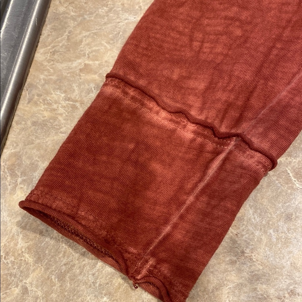 Women's V-Neck Long Sleeve Top - Rust Peruvian Connection - Picture 4 of 7